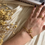 Atelier Séléna - Bracelet croix et pierre de naissance Avril - Plaqué or 18k - avec écrin