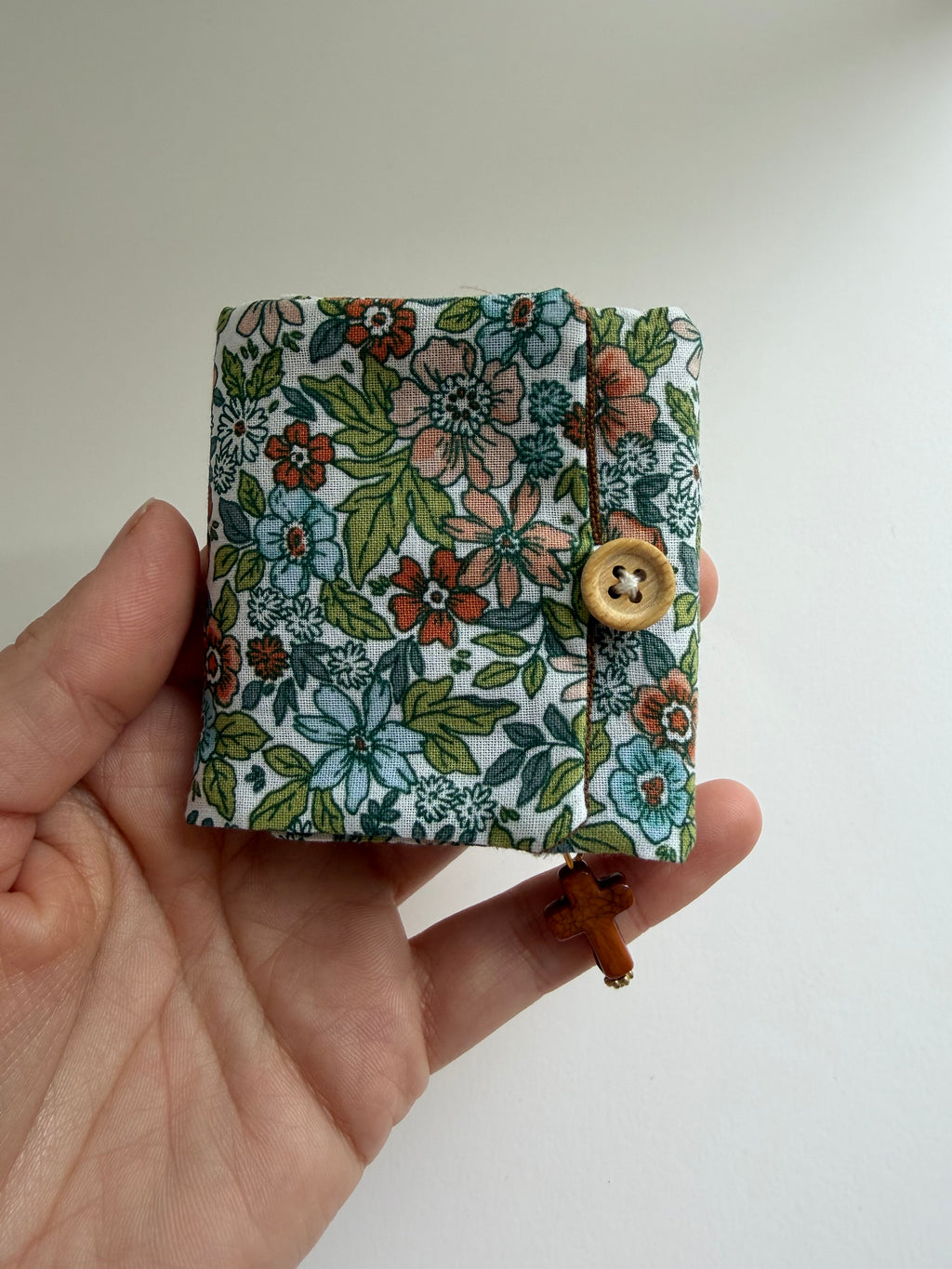 Atelier Séléna - Oratoire de poche artisanal en coton et lin - coin prière nomade