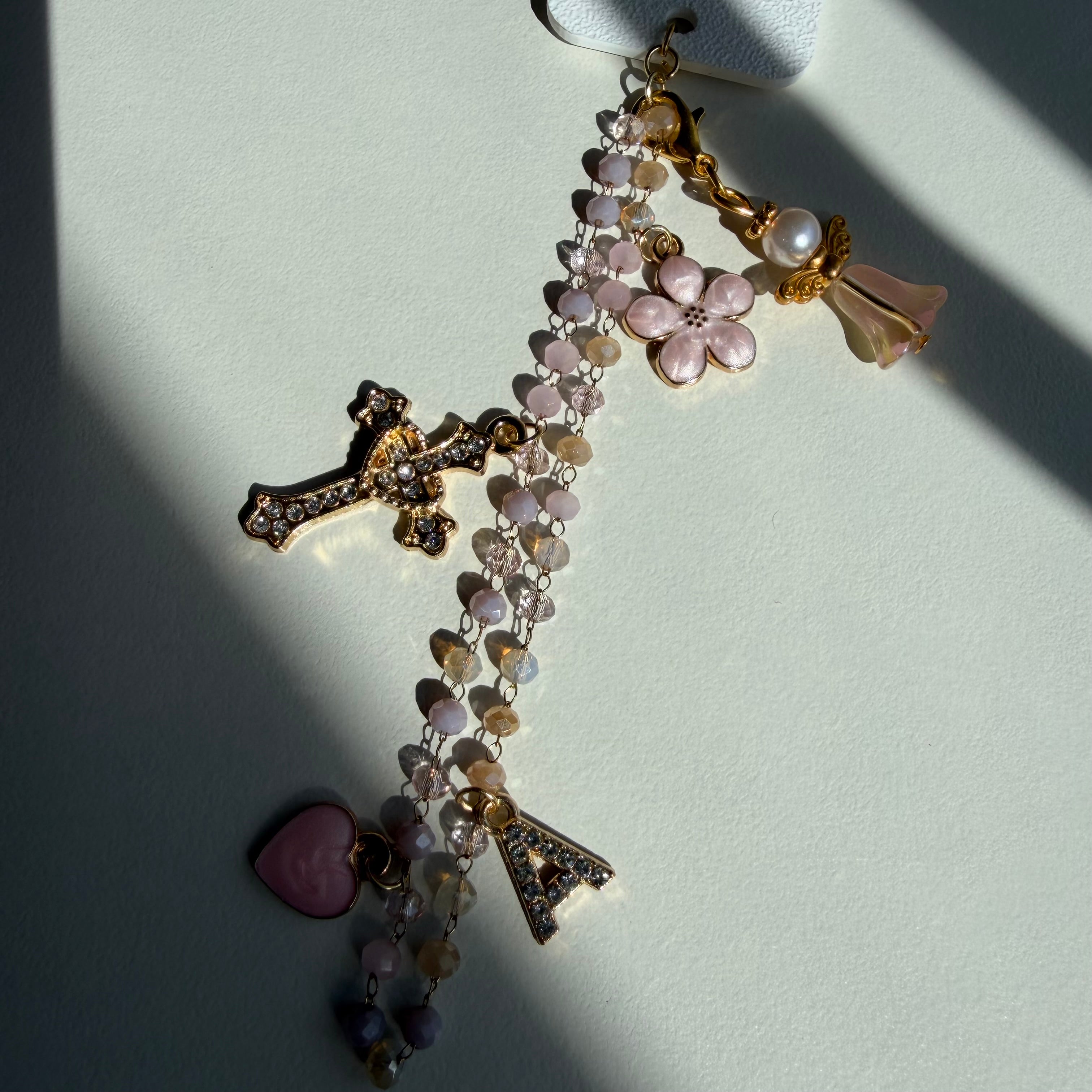 Atelier Séléna - Marque page à breloques - Blanc ou rose