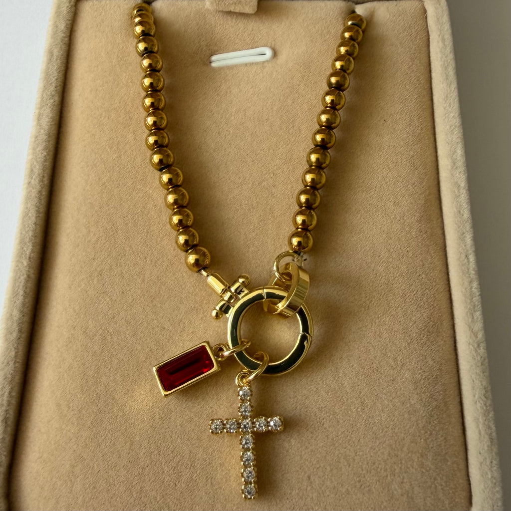 Atelier Séléna - Bracelet croix et pierre de naissance Janvier - Plaqué or 18k - avec écrin