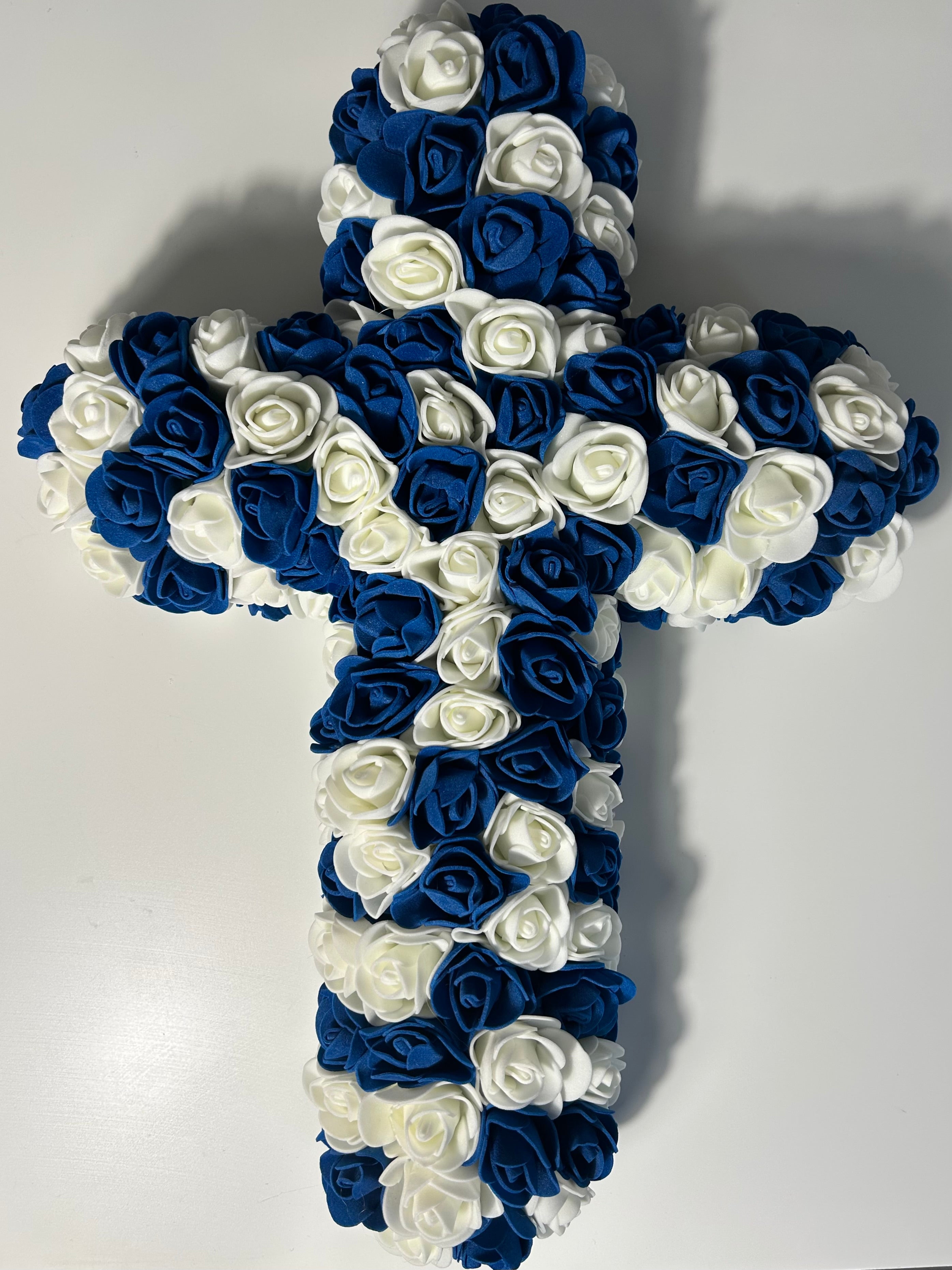 Atelier Séléna - Croix décorative en fleurs