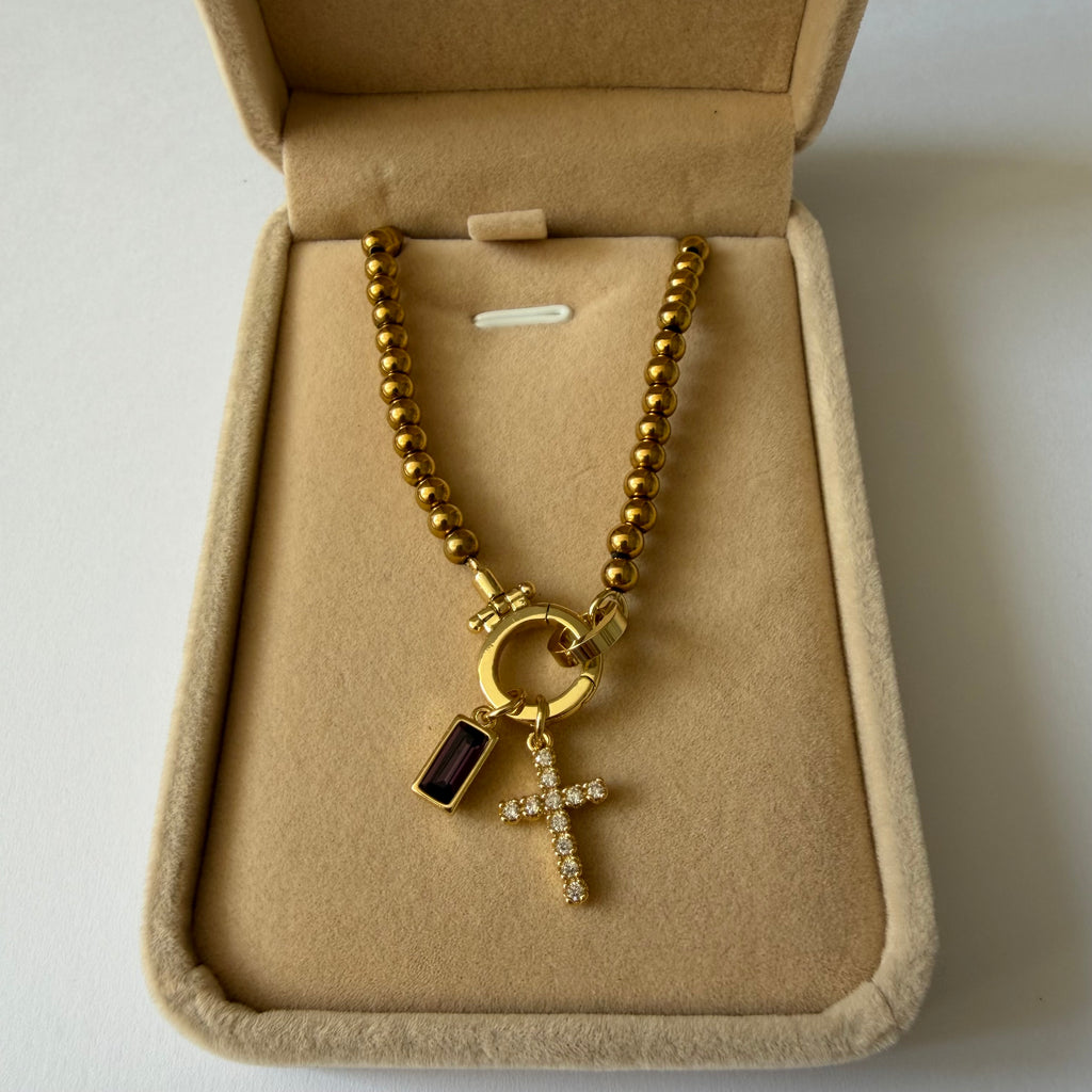 Atelier Séléna - Bracelet croix et pierre de naissance Février - Plaqué or 18k - avec écrin