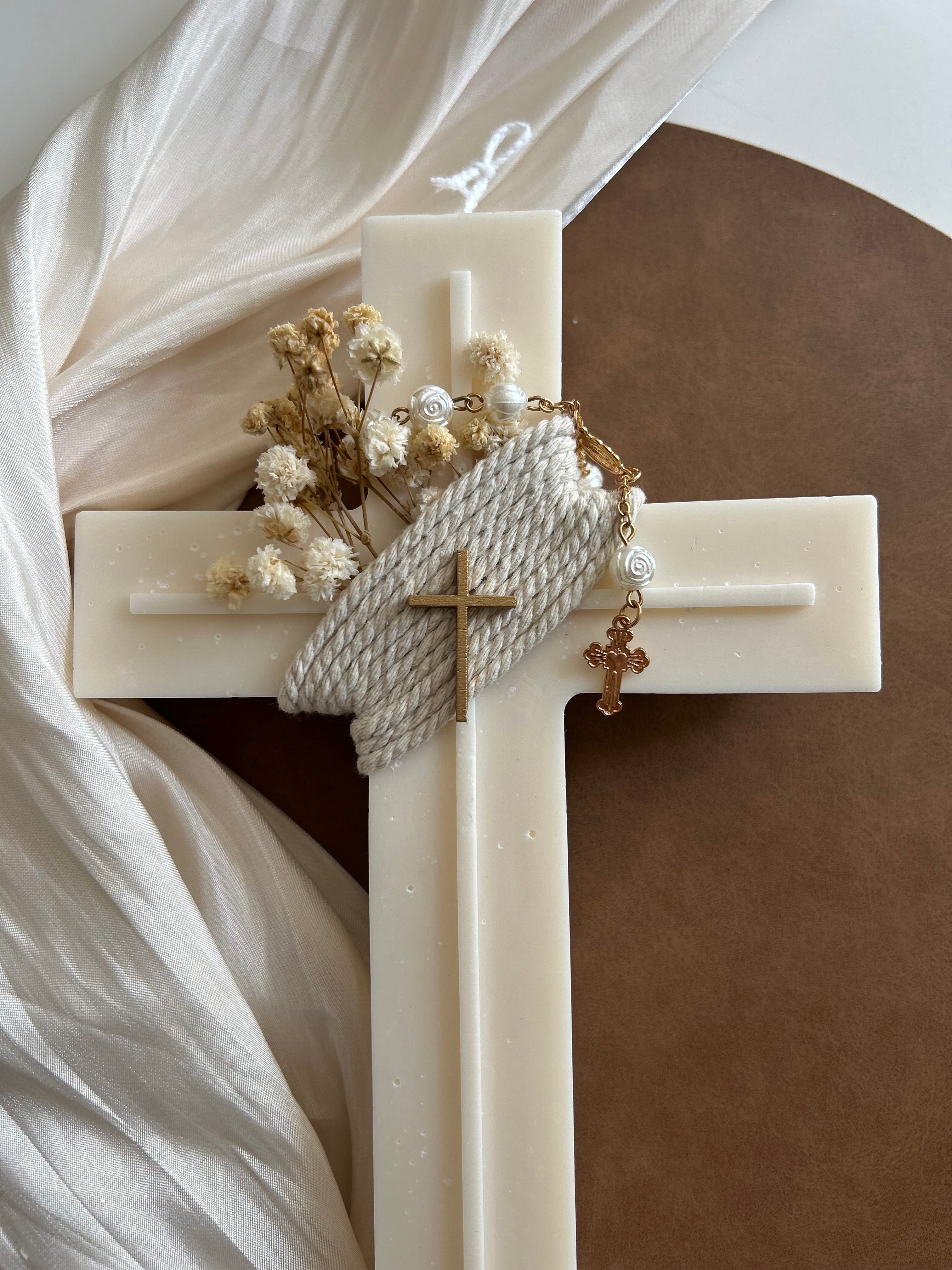 Bougie croix artisanale