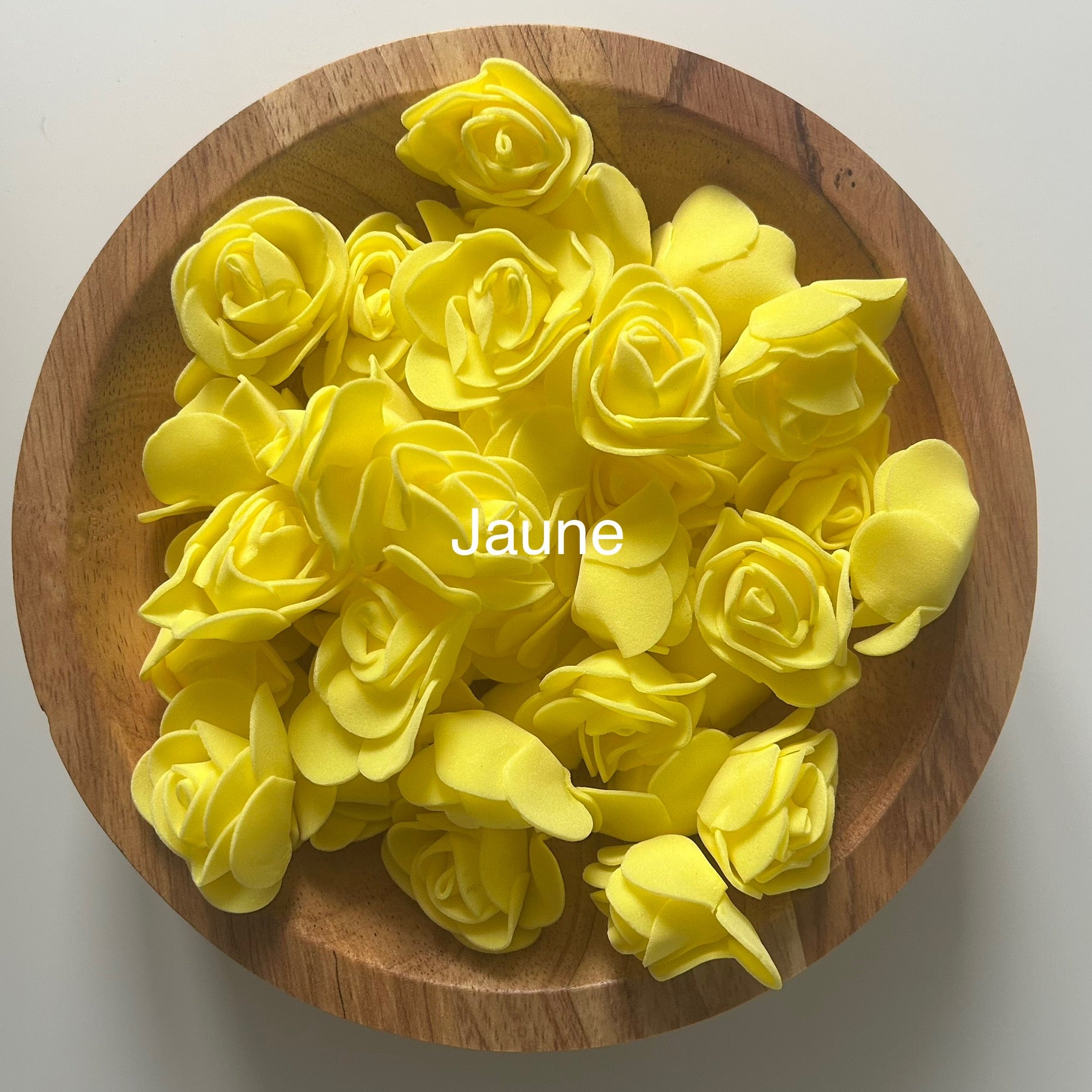 Atelier Séléna - Décoration Croix en fleurs - Personnalisable - 30 cm