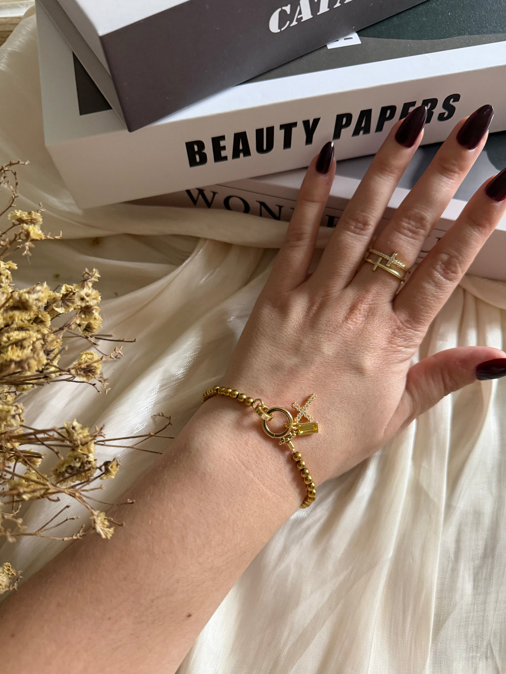 Atelier Séléna - Bracelet croix et pierre de naissance Novembre - Plaqué or 18k - avec écrin