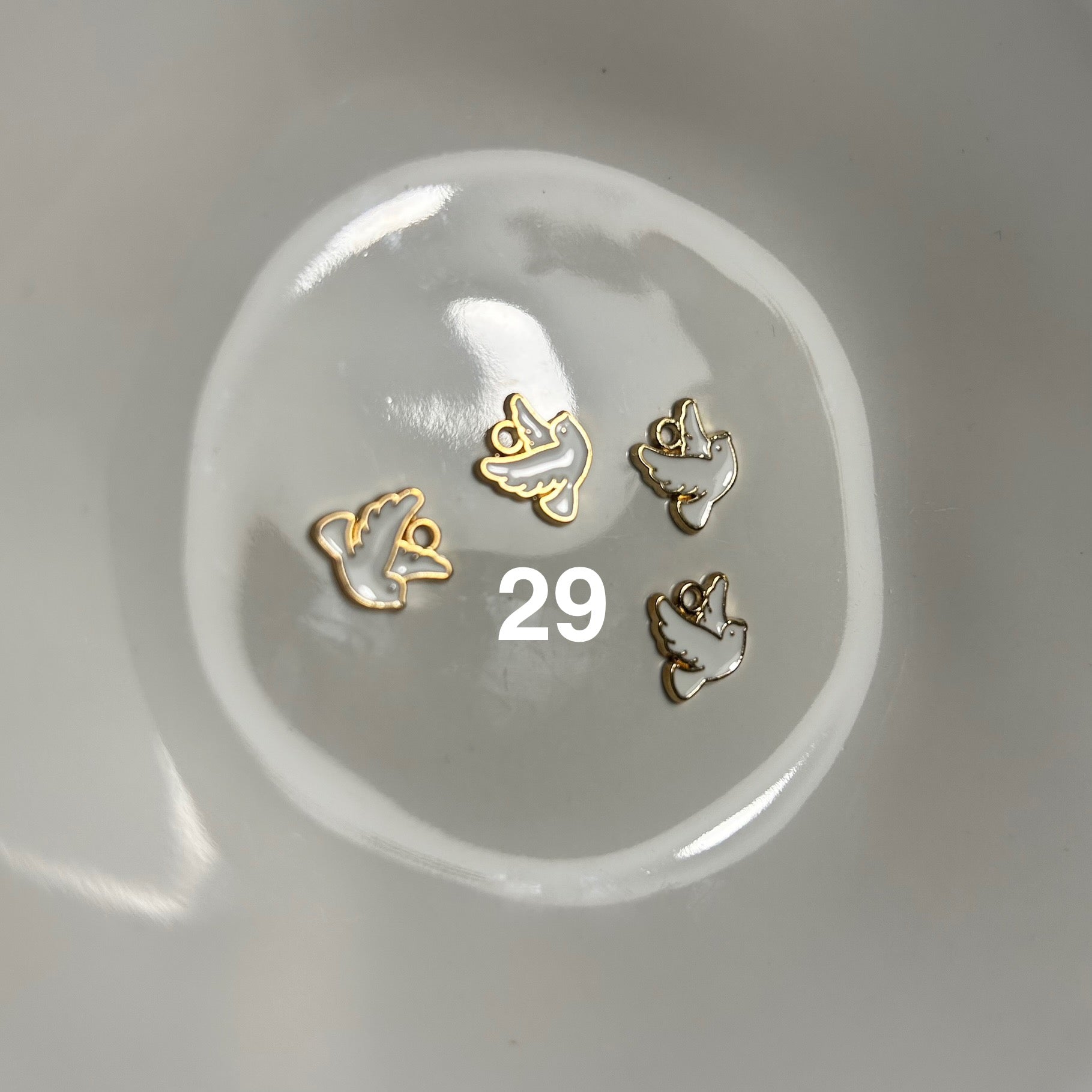 Atelier Séléna - Broche personnalisable dorée - 5 breloques