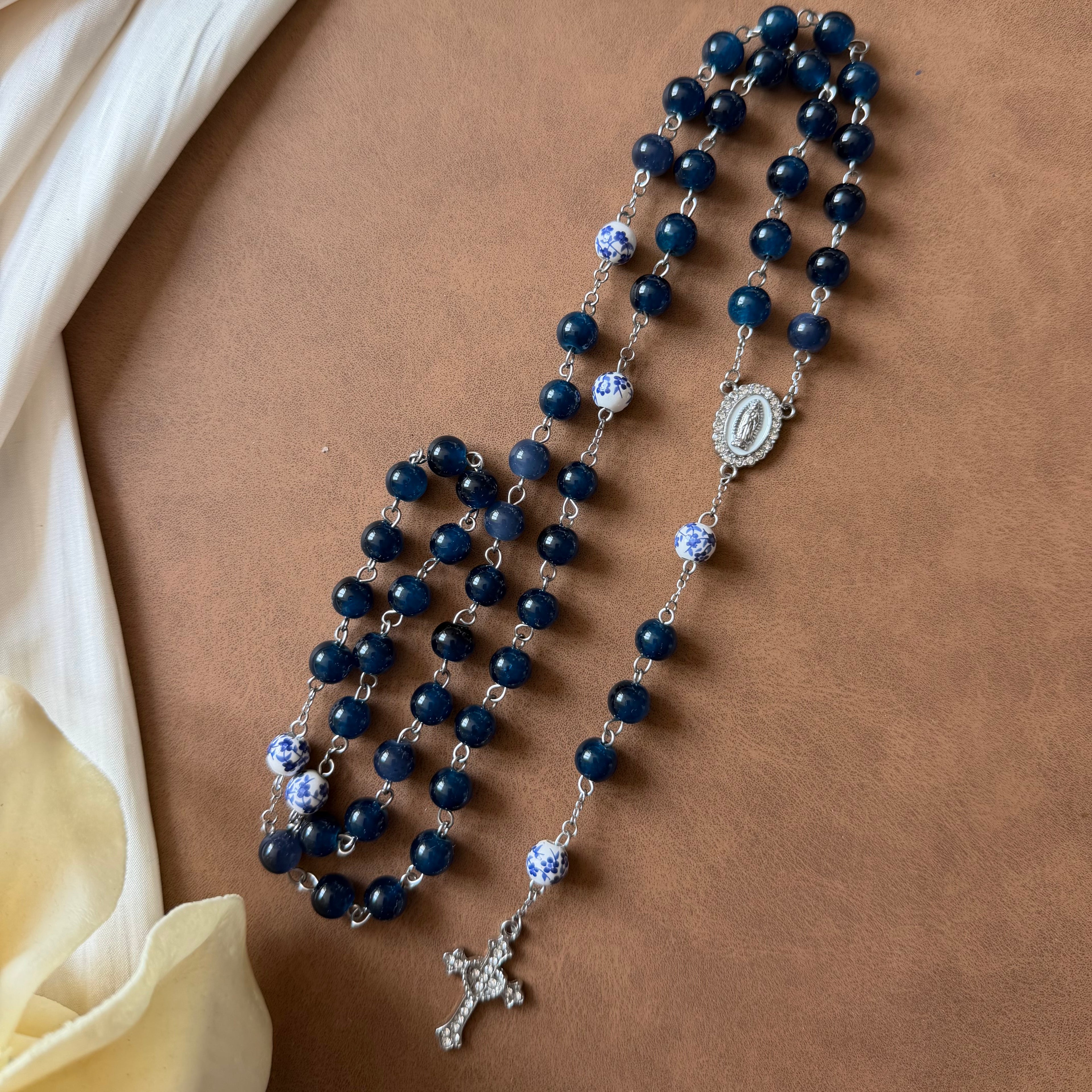Atelier Séléna - Chapelet sur chaîne 💙 - Artisanal