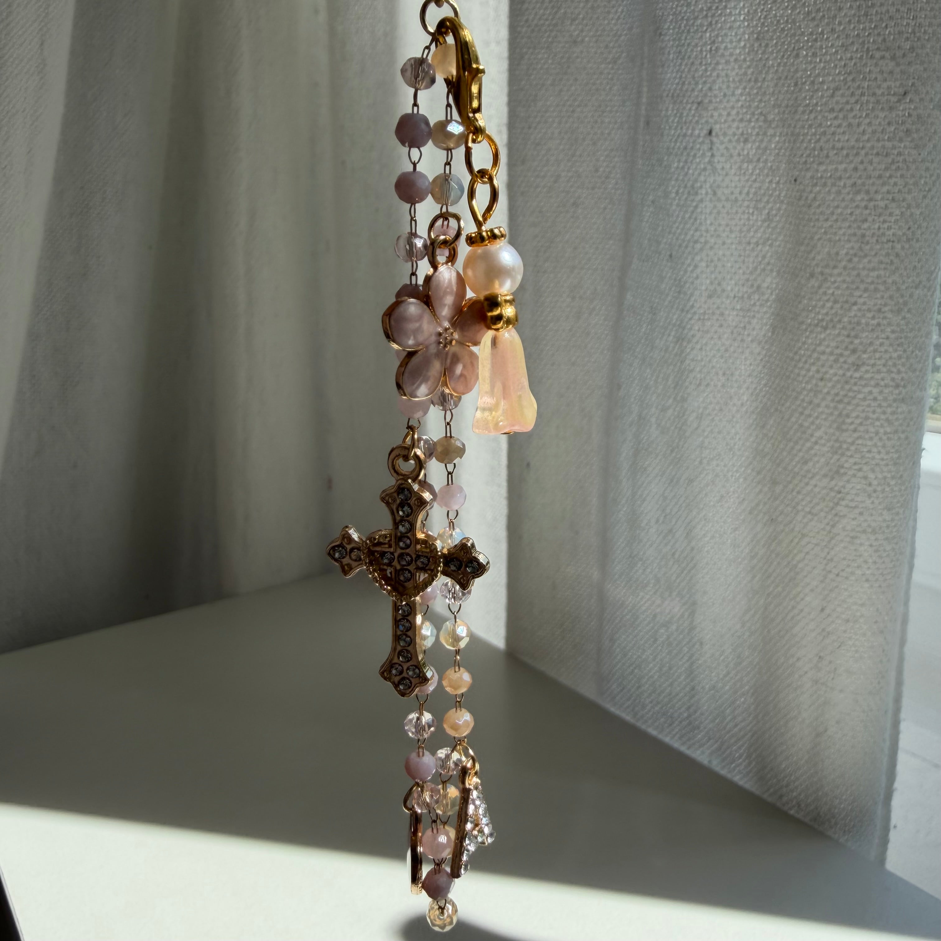 Atelier Séléna - Marque page à breloques - Blanc ou rose
