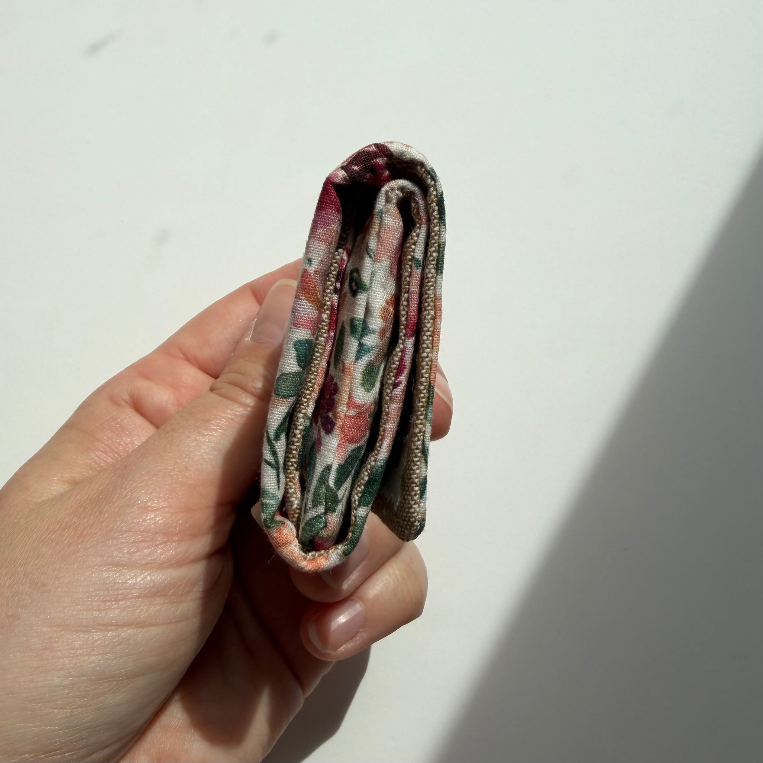 Atelier Séléna - Oratoire de poche artisanal en coton et lin – coin prière nomade - avec dizainier