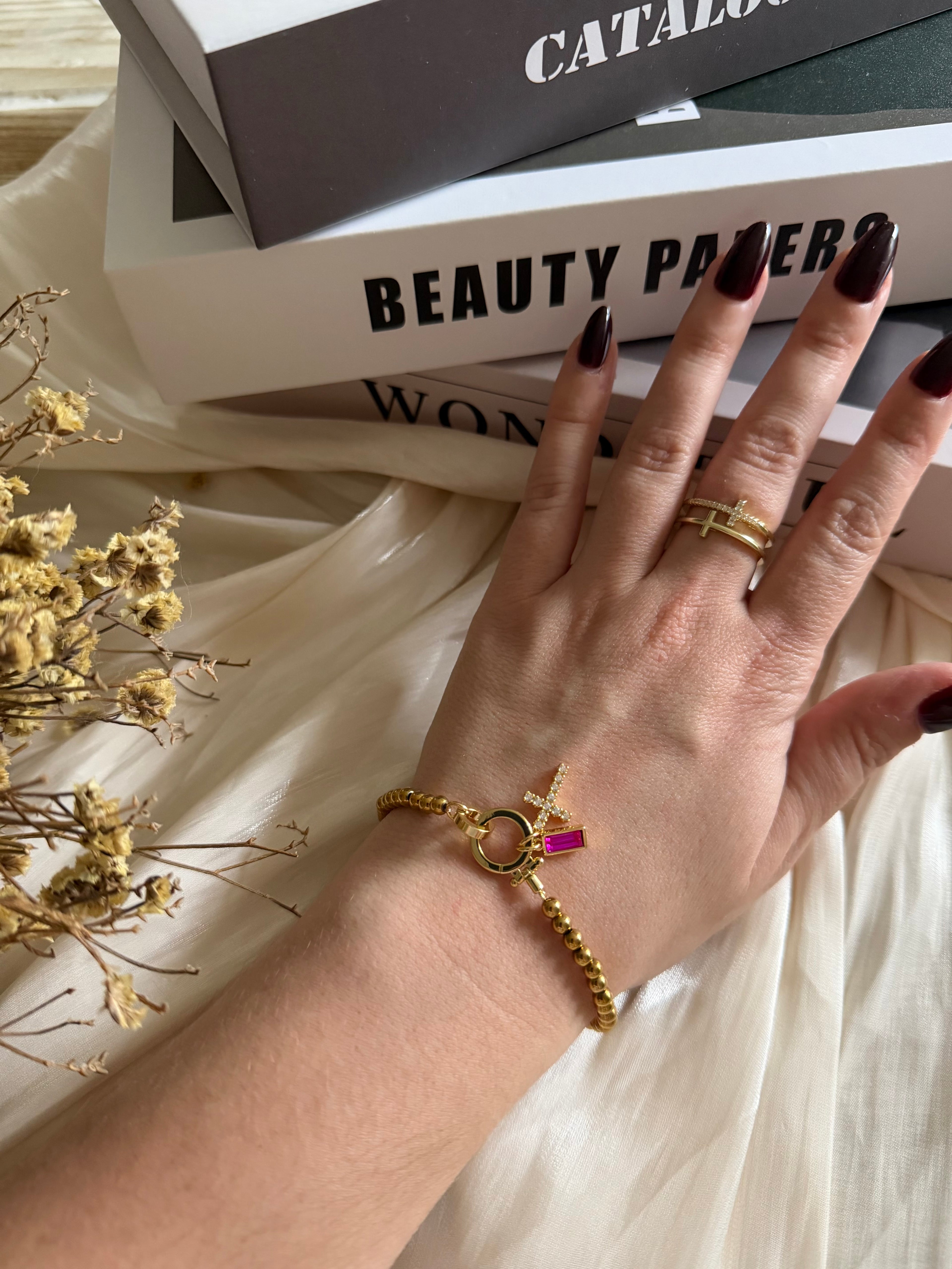 Atelier Séléna - Bracelet croix et pierre de naissance Juillet - Plaqué or 18k - avec écrin