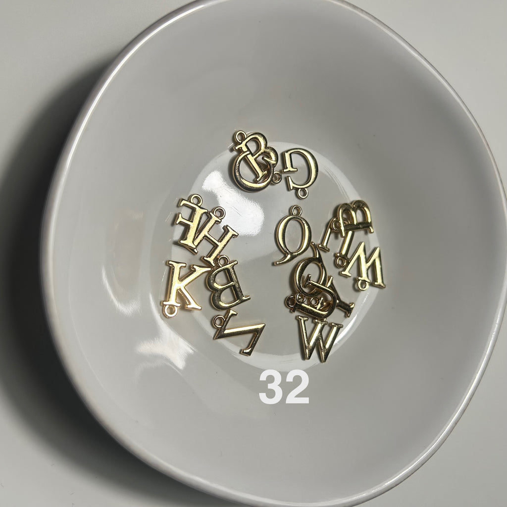 Atelier Séléna - Broche personnalisable dorée - 5 breloques